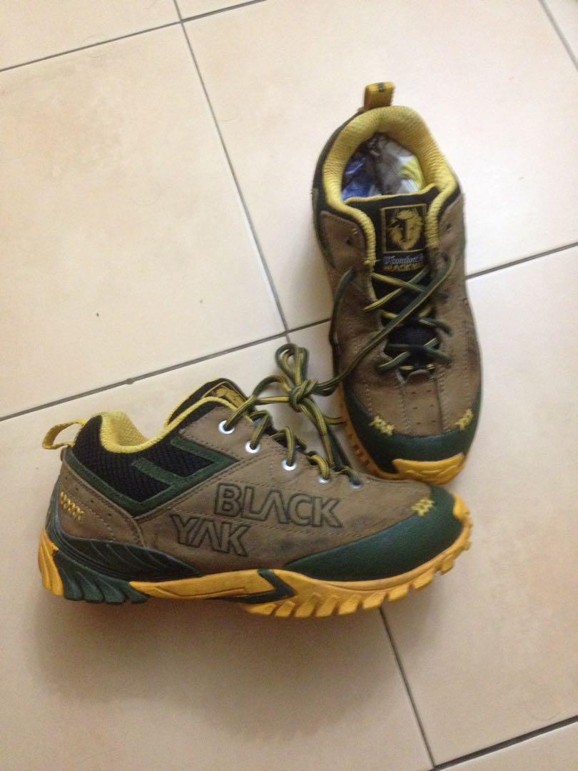 Black yak Hiking Shoe, Men's Fashion 