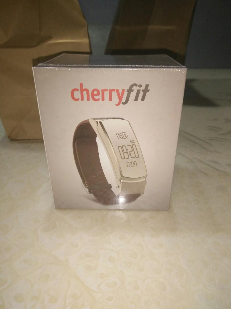 Cherry Fit Watch (Category: Computer Keyboard) located in Quezon City. Submitted by twinkle97 (Listing ID 184924571, Image 1). Description: Brand new, sealed Original Color: Silver.