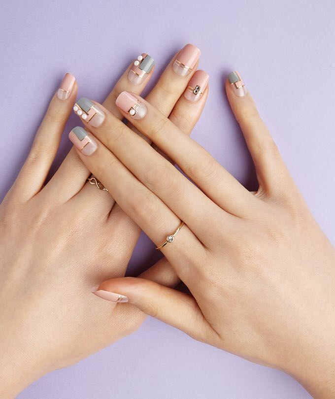 Dashing Diva Magic Gel Strip Mystic Triangle Health Beauty Hand Foot Care On Carousell