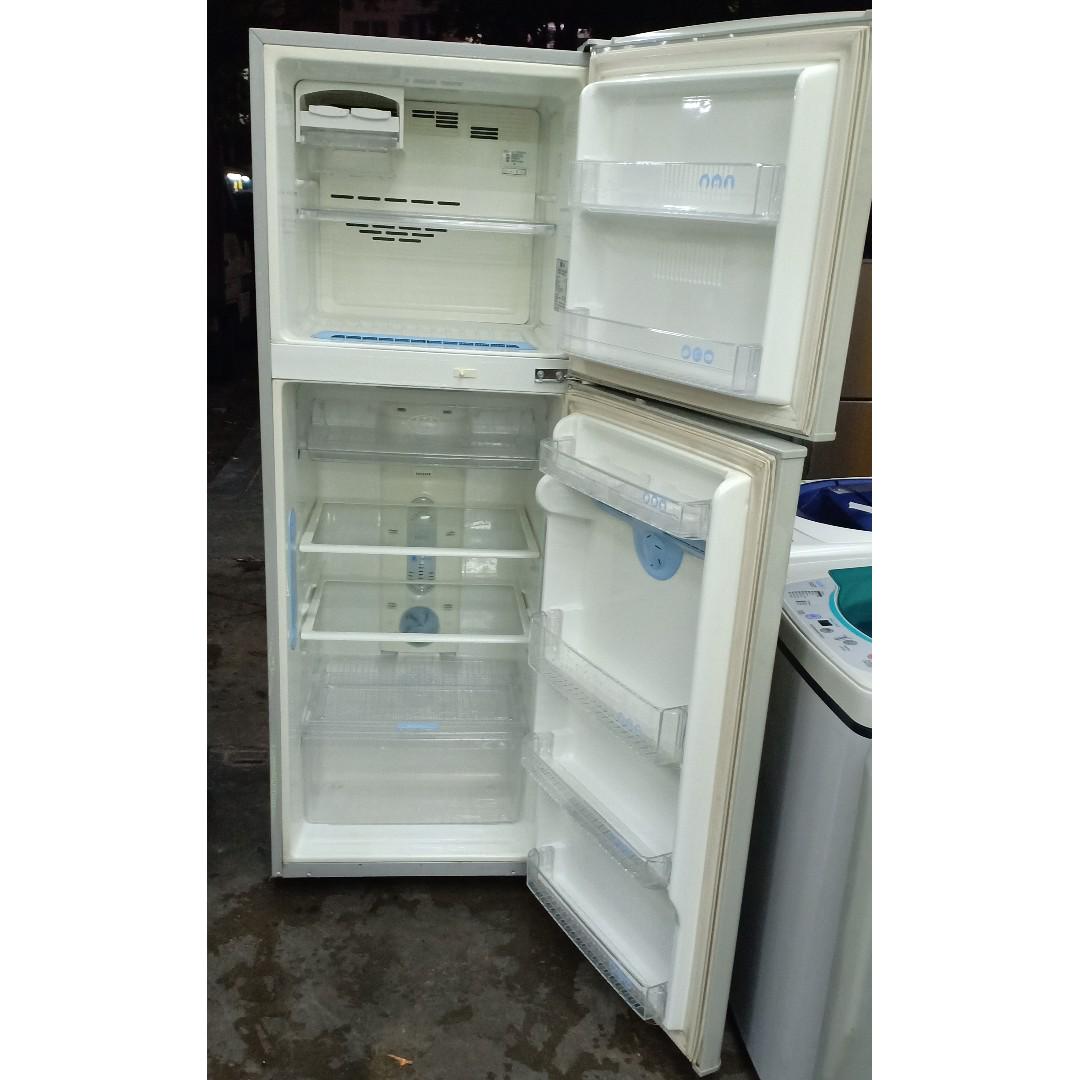 FRIDGE DOUBLE DOOR LG ICE BEAM COOLING, TV & Home Appliances, Kitchen Appliances, Refrigerators