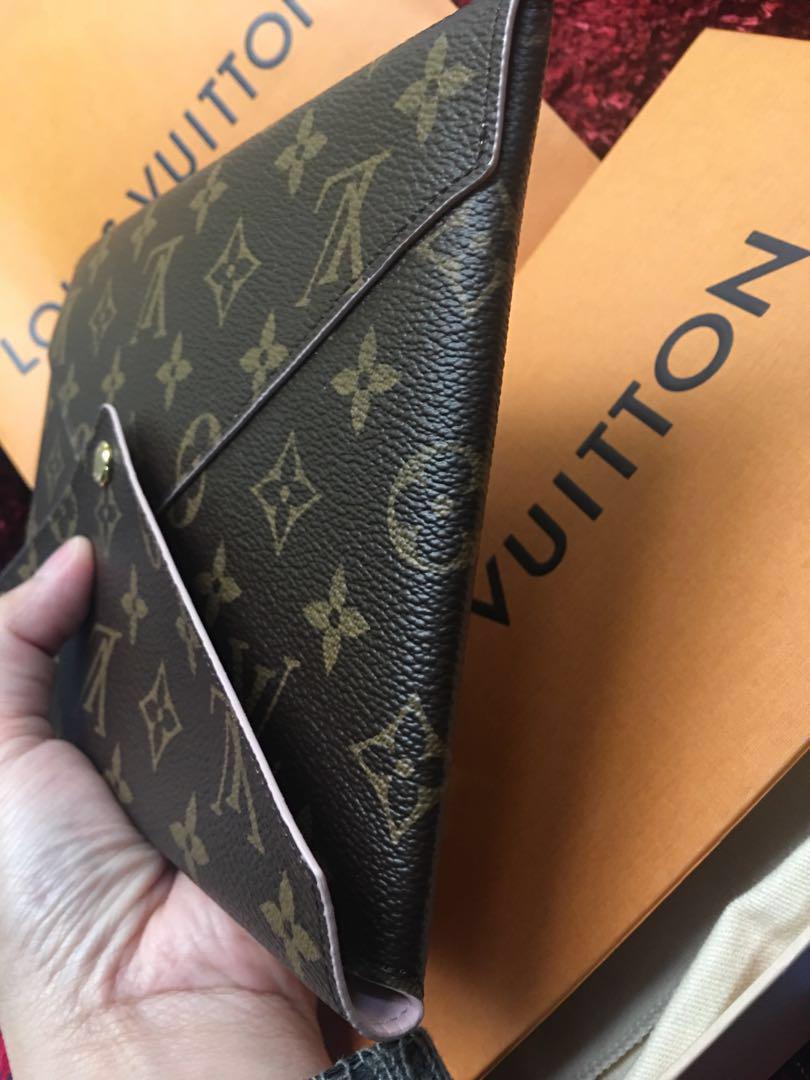 Louis Vuitton Escala SLG Collection