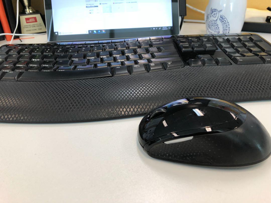 Microsoft Wireless Comfort Keyboard 5000 Electronics Computer