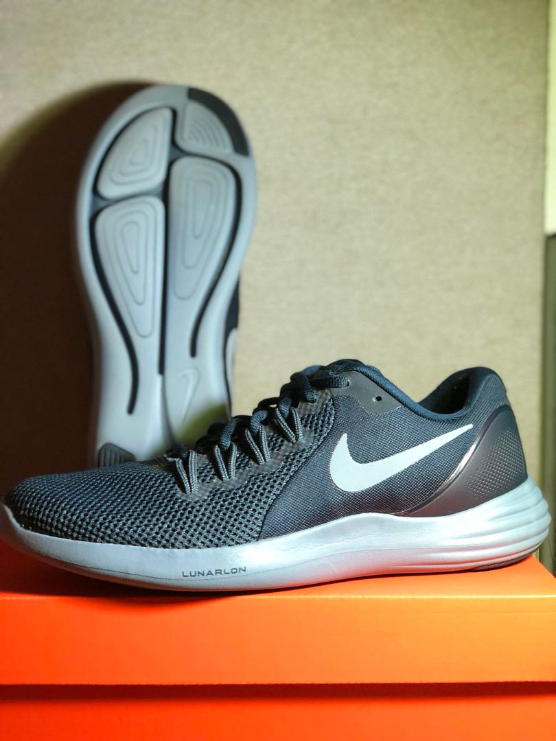 nike metcon flyknit 3 vs metcon 4