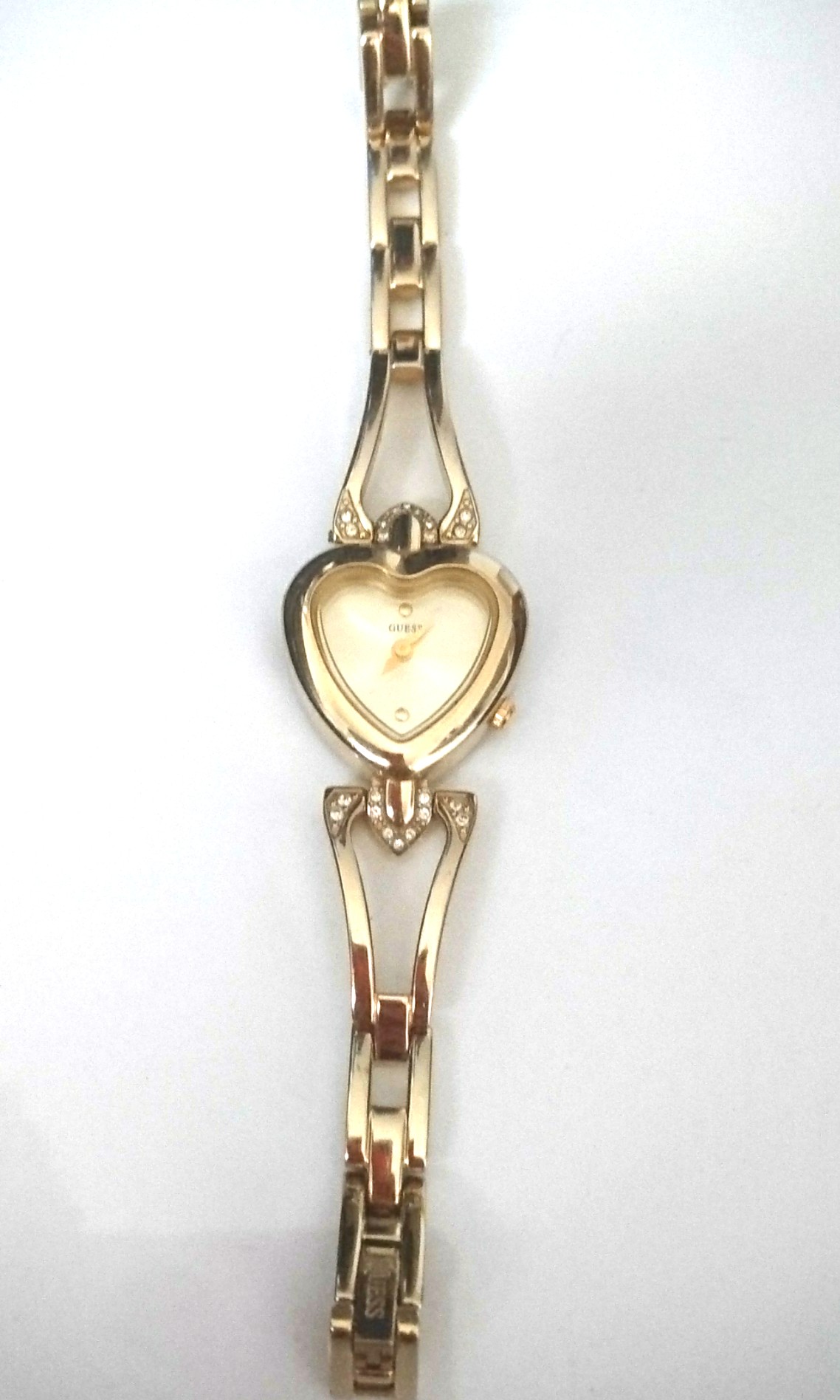 Preloved Faulty Guess Ladies Heart Shape Face Watch Mobile Phones Gadgets Wearables Smart Watches On Carousell