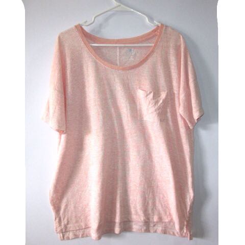 old navy boyfriend tee