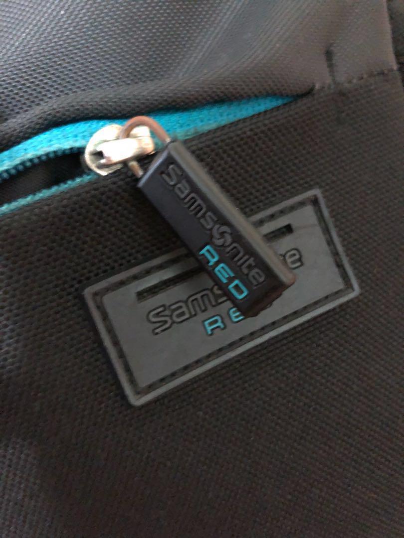 Samsonite backpack (Category: Briefcases) located in Singapore. Submitted by rrrrr_2 (Listing ID 176628802, Image 3). Description: Samsonite RED black colour backpack. Original price: $180+ Age: 1 year Selling it real cheap since there’s a hole near the zip area (as photo shown) can ask for more photos if u are interested. All other part and areas are perfectly fine. .
