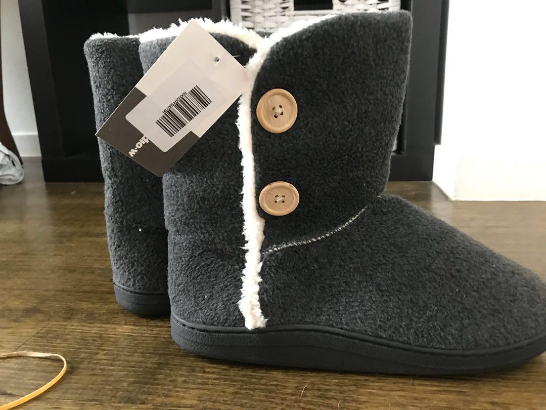 brand new ugg boots