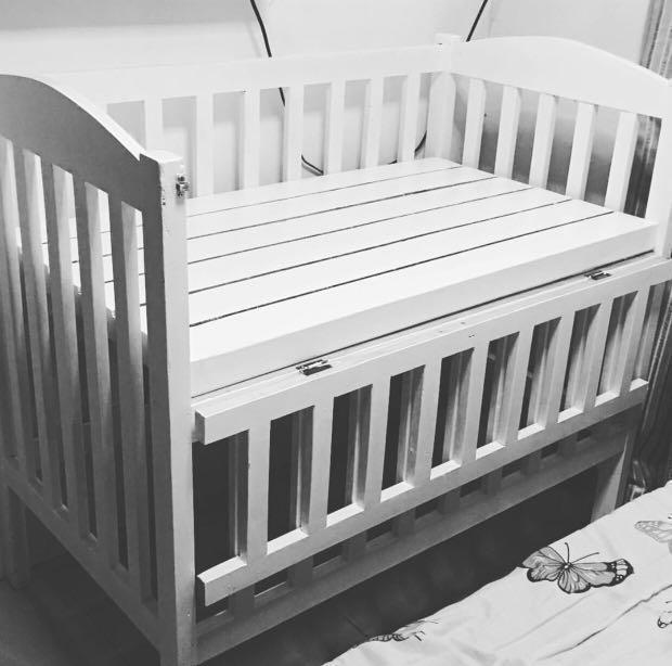 Wooden crib white clearance