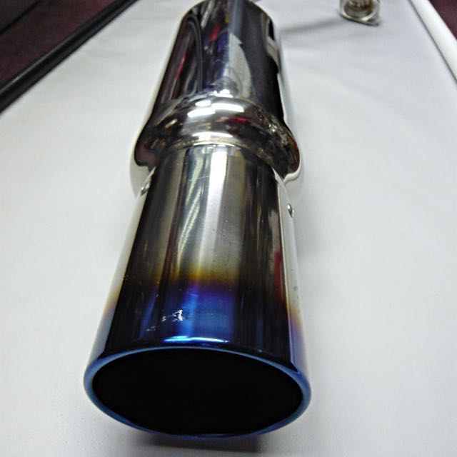 Advance mufflers shop