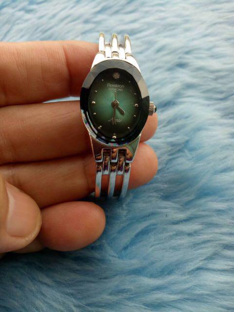 Armitron diamond watch y121e discount