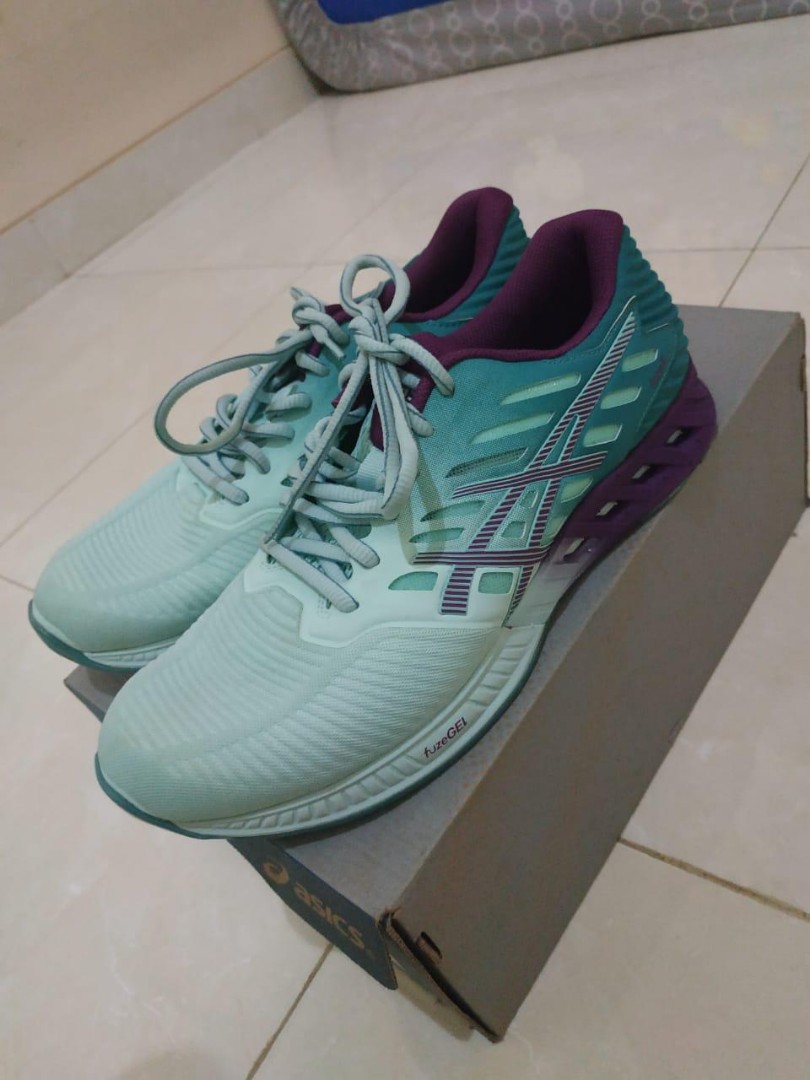 ASICS FUZE GEL FUSEX Women Sneakers 