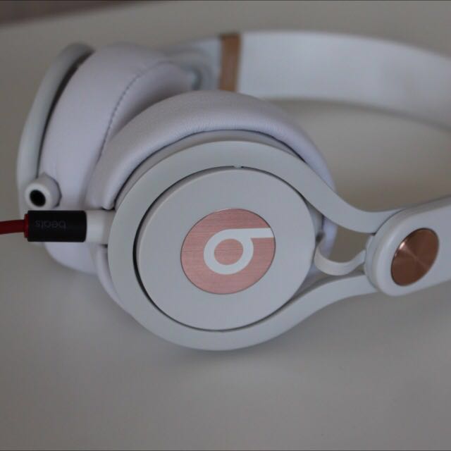 Beats Mixr Rose Gold Limited Edition 