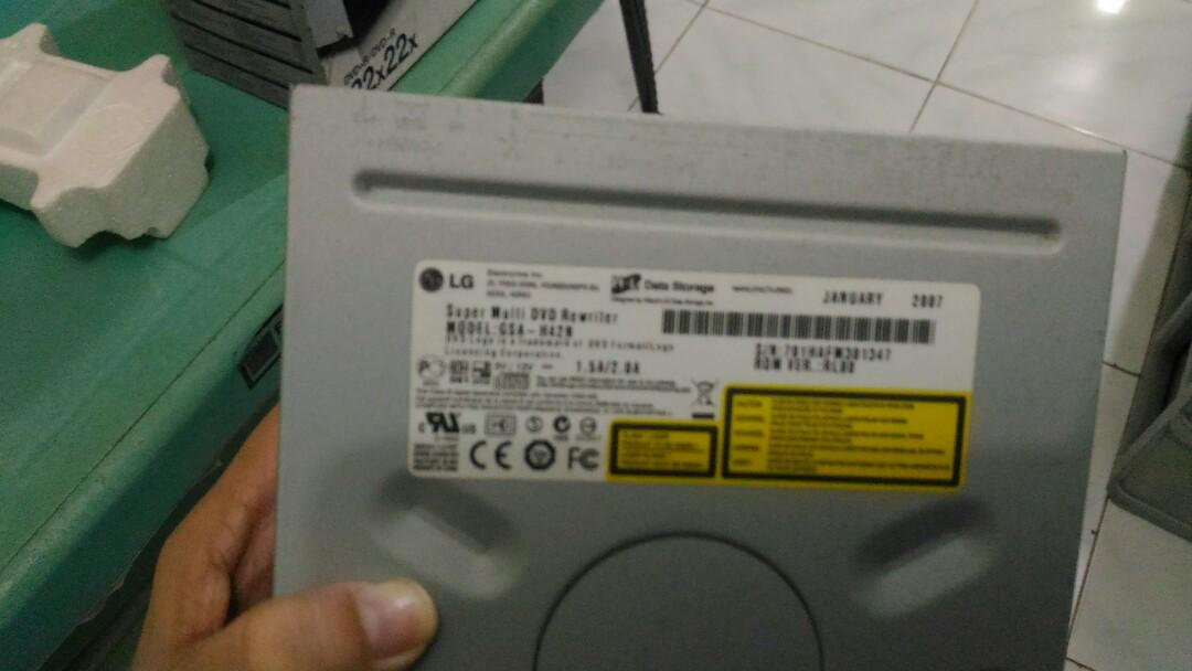 DVD+R DVD-R (Category: Portable Music Players) located in Manila. Submitted by charmed.1 (Listing ID 185070752, Image 2). Description: #TravelwithCarousell #inQC.