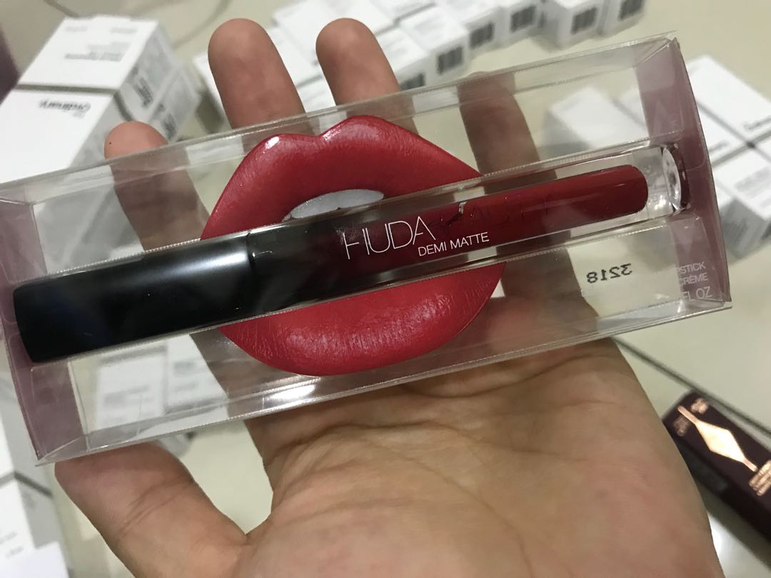 à¸à¸¥à¸à¸²à¸£à¸à¹à¸à¸«à¸²à¸£à¸¹à¸à¸à¸²à¸à¸ªà¸³à¸«à¸£à¸±à¸ huda beauty Demi Matte Cream Lipstick