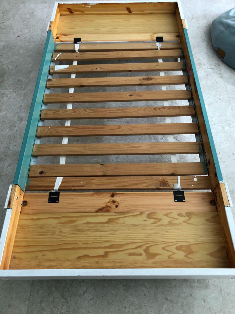 Ikea Vikare 312y kid extendable bed, Babies & Kids, Baby Nursery