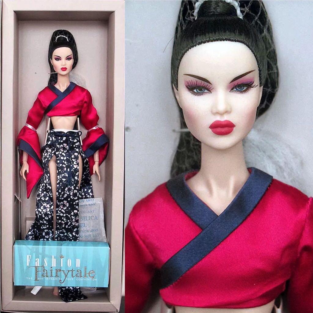 Integrity Toys Fashion Royalty - Rarest of All Ayumi