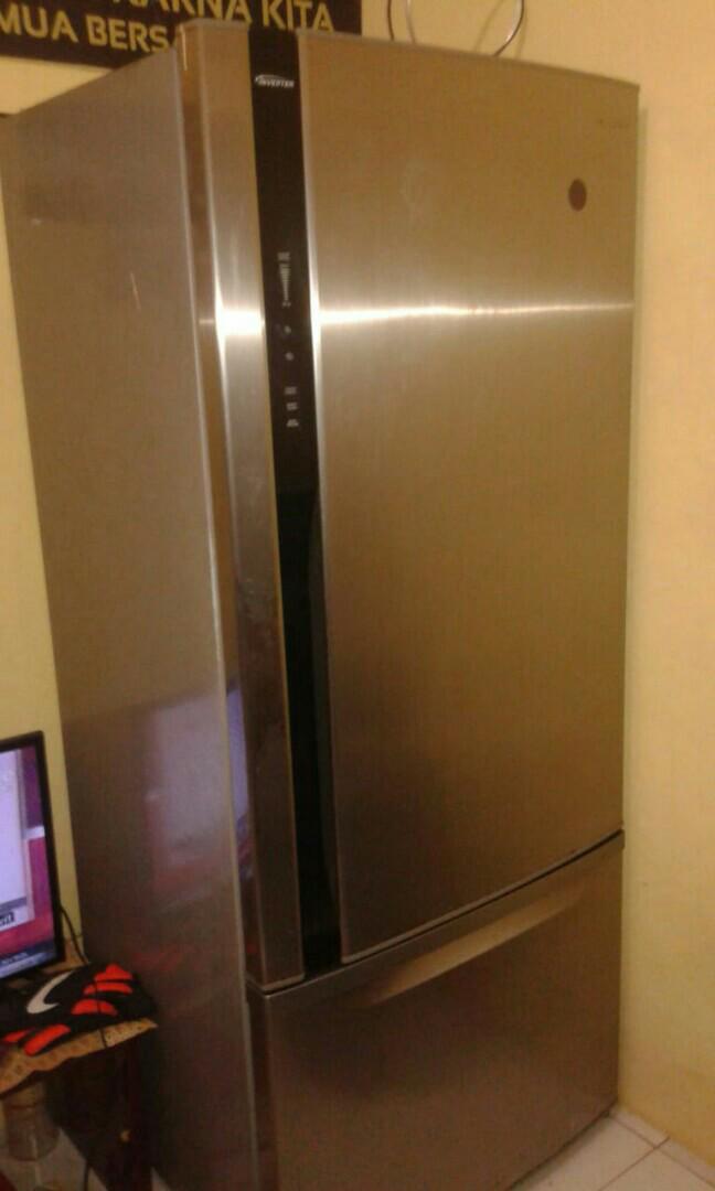 Terjual Kulkas Freezer Di Bawah Panasonic 243 Gst Kaskus