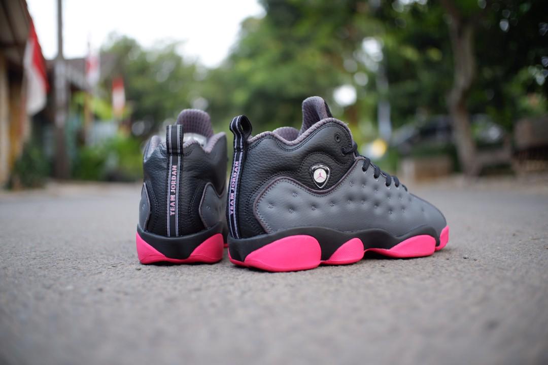 gs dark grey solar red sepatu basket 