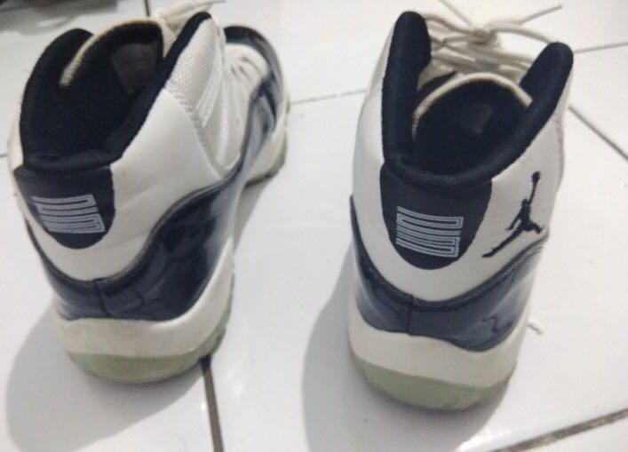 Sepatu Basket Nike Air Jordan 11 Ori Men S Fashion Men S Footwear On Carousell