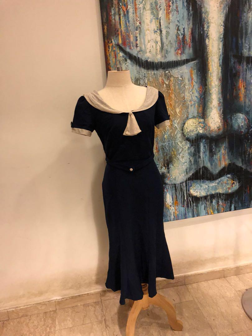 Stop staring wiggle dress vintage repro 40s navy and cream US