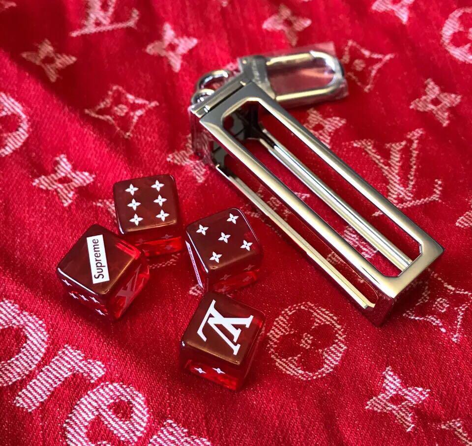 Supreme x LV Dice Keychain Red ( HK AAA ), Men's Fashion, Watches