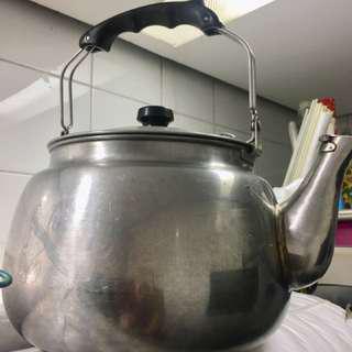 Stainless Whistling kettle.