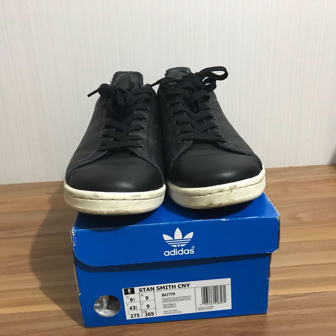 Adidas Stan Smith Chinese New Year Fesyen Pria Sepatu Di Carousell The newest variation of the adidas originals stan smith to kick off the new year consists as this commemorative cny rendition. carousell