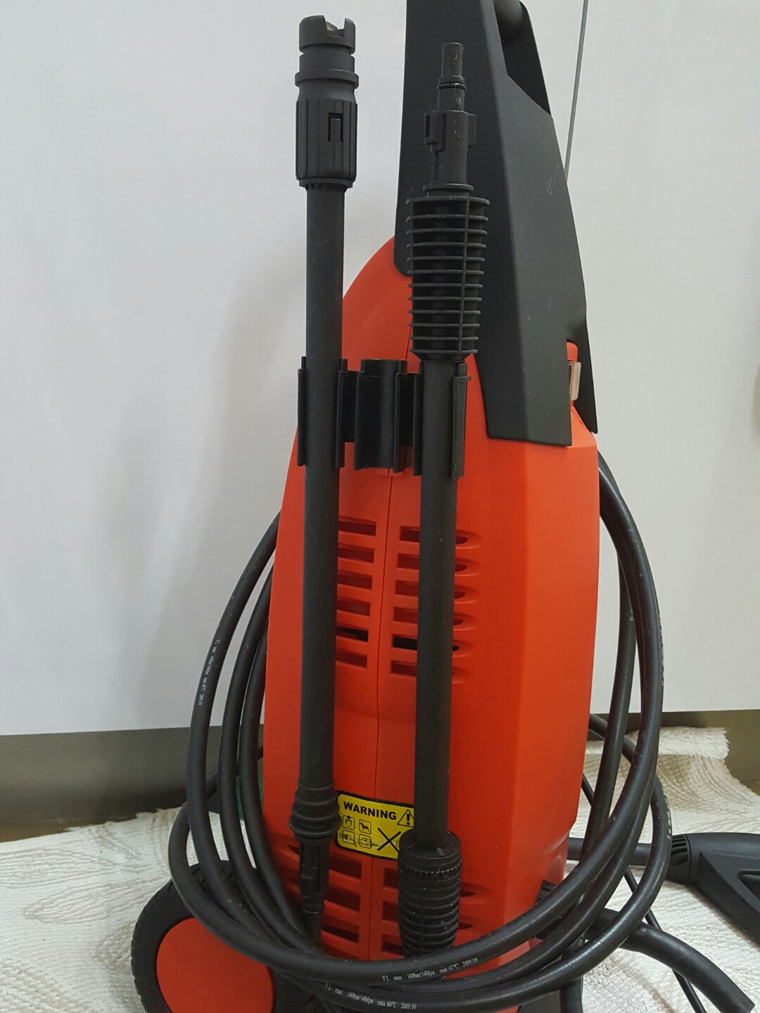 Unboxing Black and Decker PW1400 Pressure Washer (Quick Review