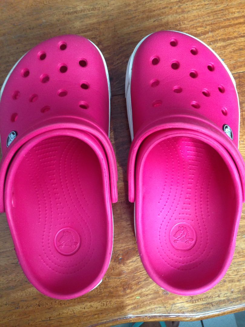pink crocs with flowers