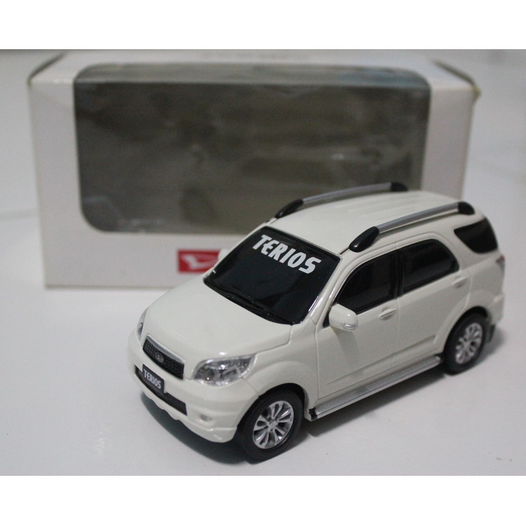 tomica daihatsu terios