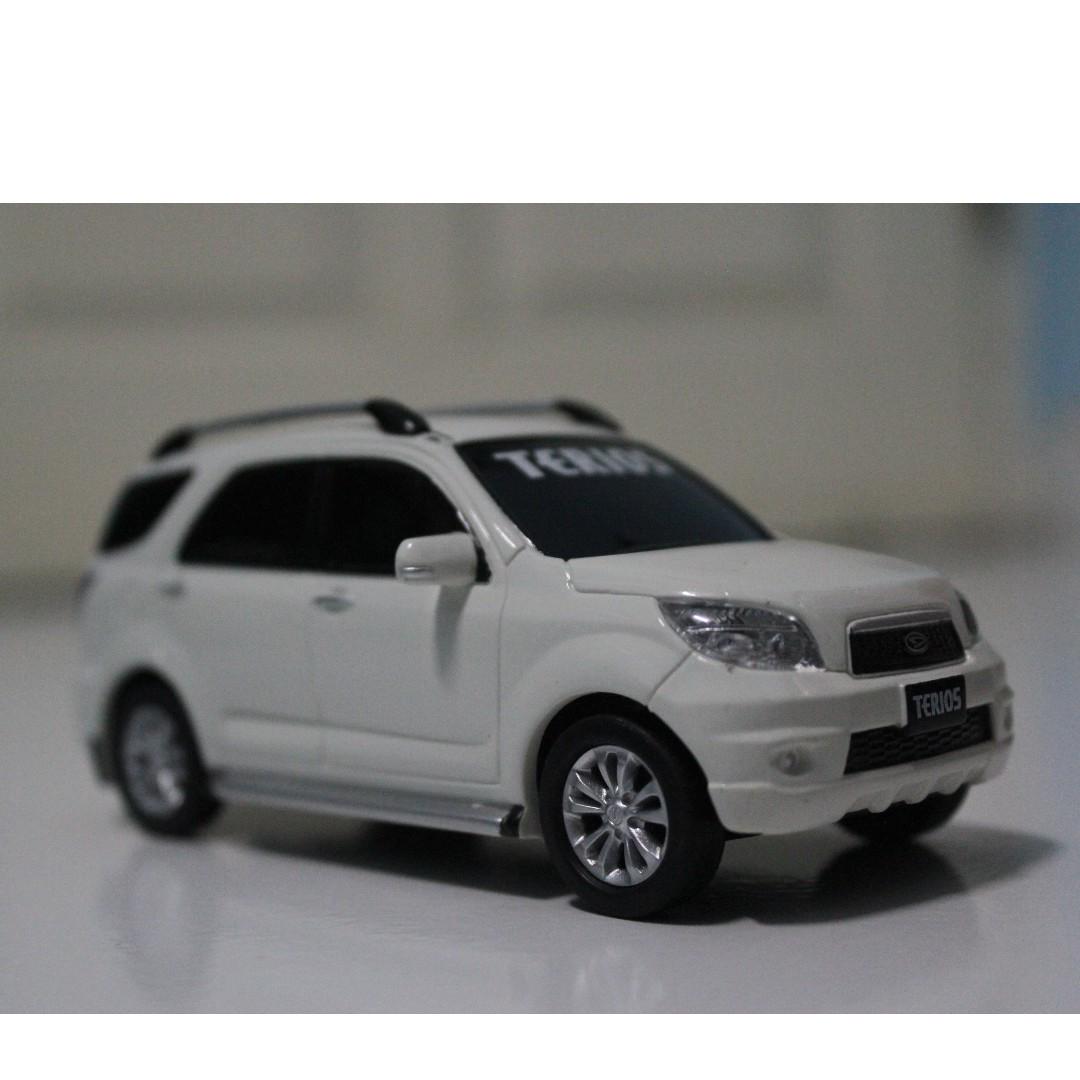Tomica top daihatsu terios