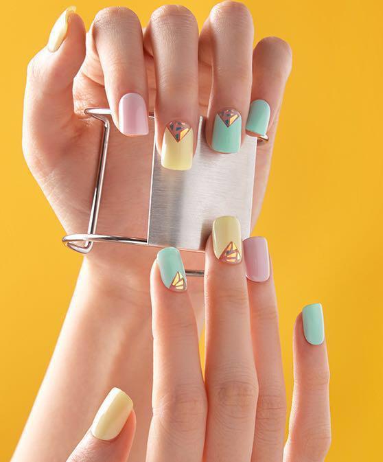 Dashing Diva X Etude House Press On Nails Gel Manicure Glass Pastel Health Beauty Hand Foot Care On Carousell