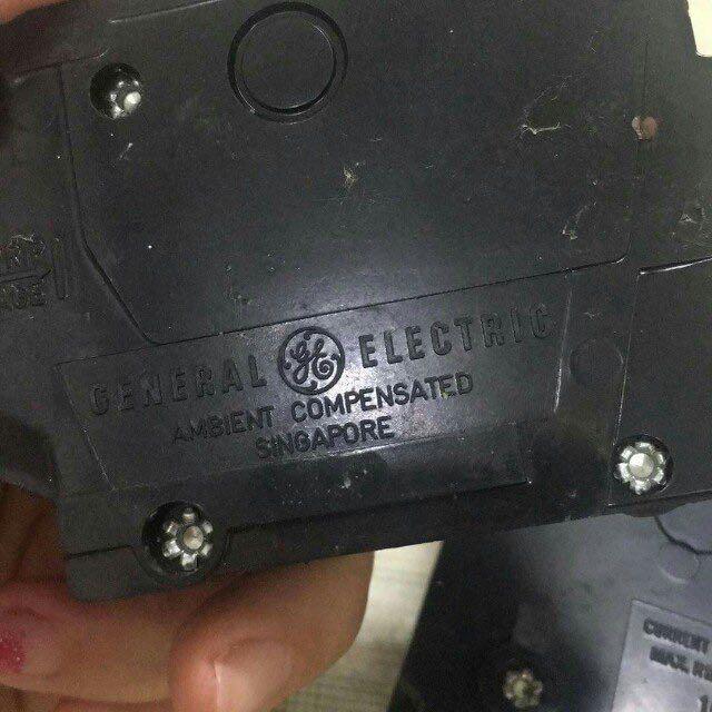 GE Circuit Breaker (Category: Everything Else Others) located in Manila. Submitted by 1075pcampadormitory (Listing ID 153523290, Image 3). Description: Used but in good condition 240 volts Please visit our page for more affordable items..:) See yah!..