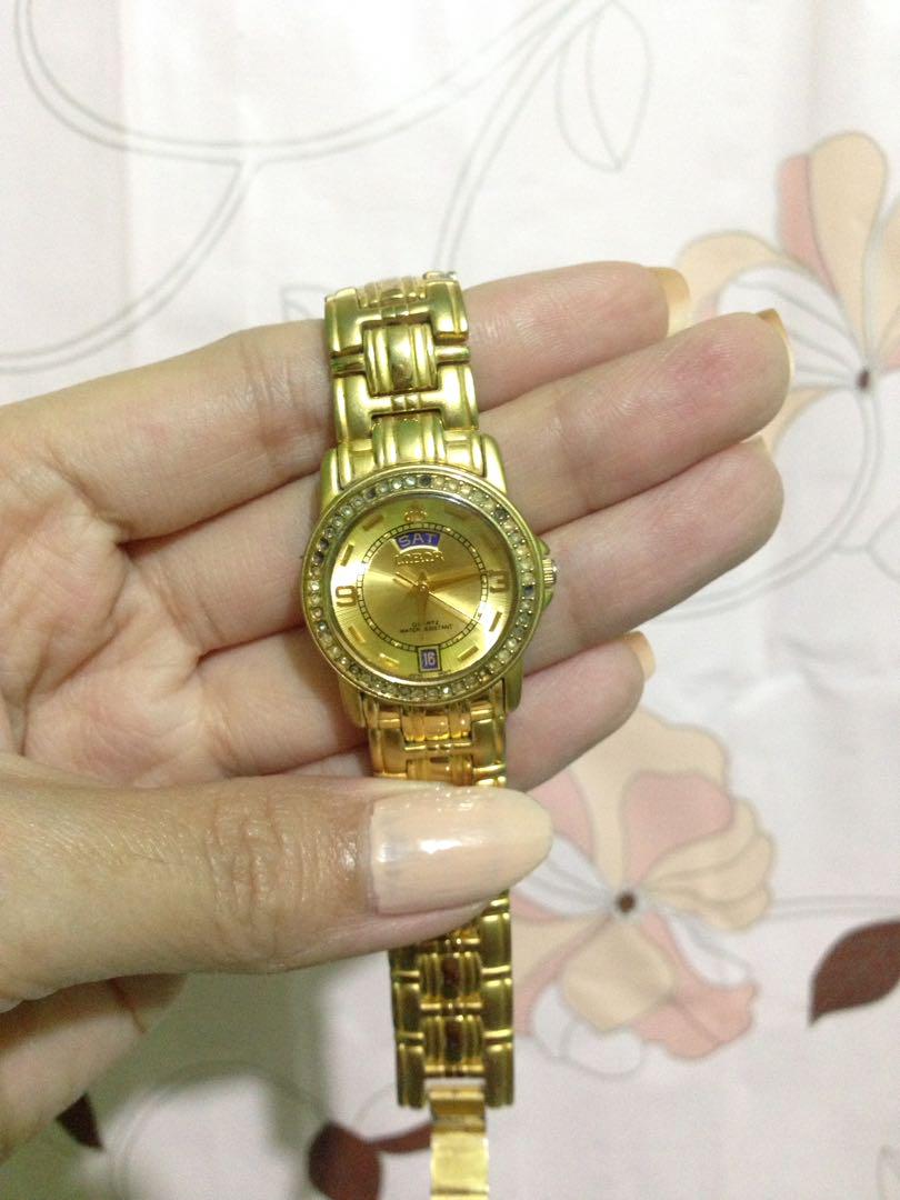 Gold watch LOBOR from Japan Women s Fashion Watches