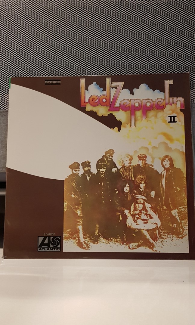 Led zeppelin vinyl lp, Hobbies & Toys, Music & Media, Vinyls on Carousell