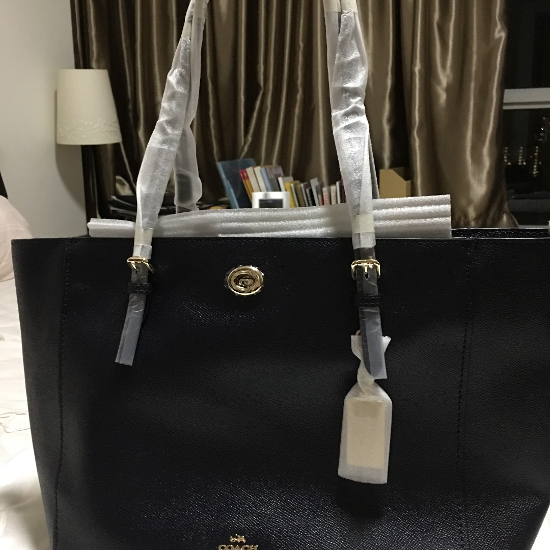 Coach turnlock tote black sale