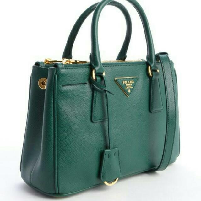 prada saffiano handbag