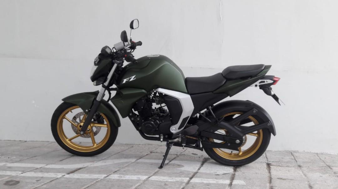 Yamaha fz bike sale hotsell