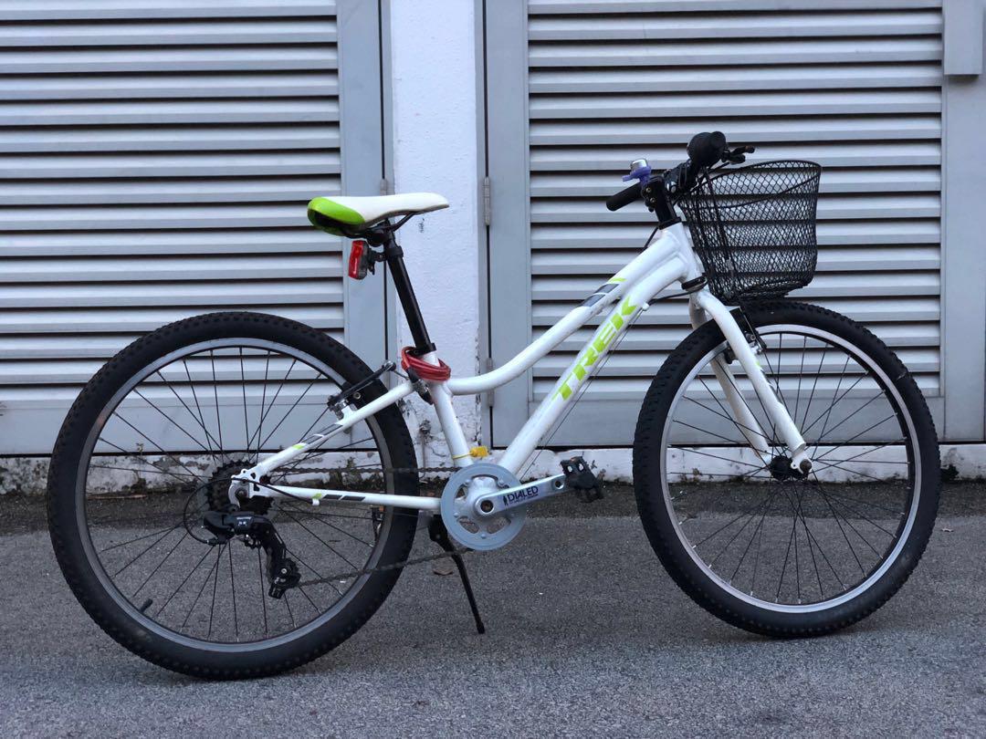 trek caliber 24