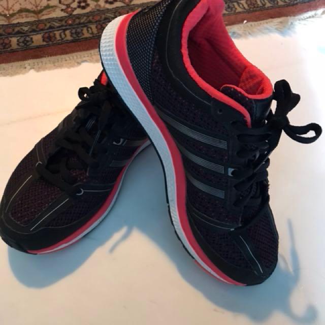 adidas bounce running shoes