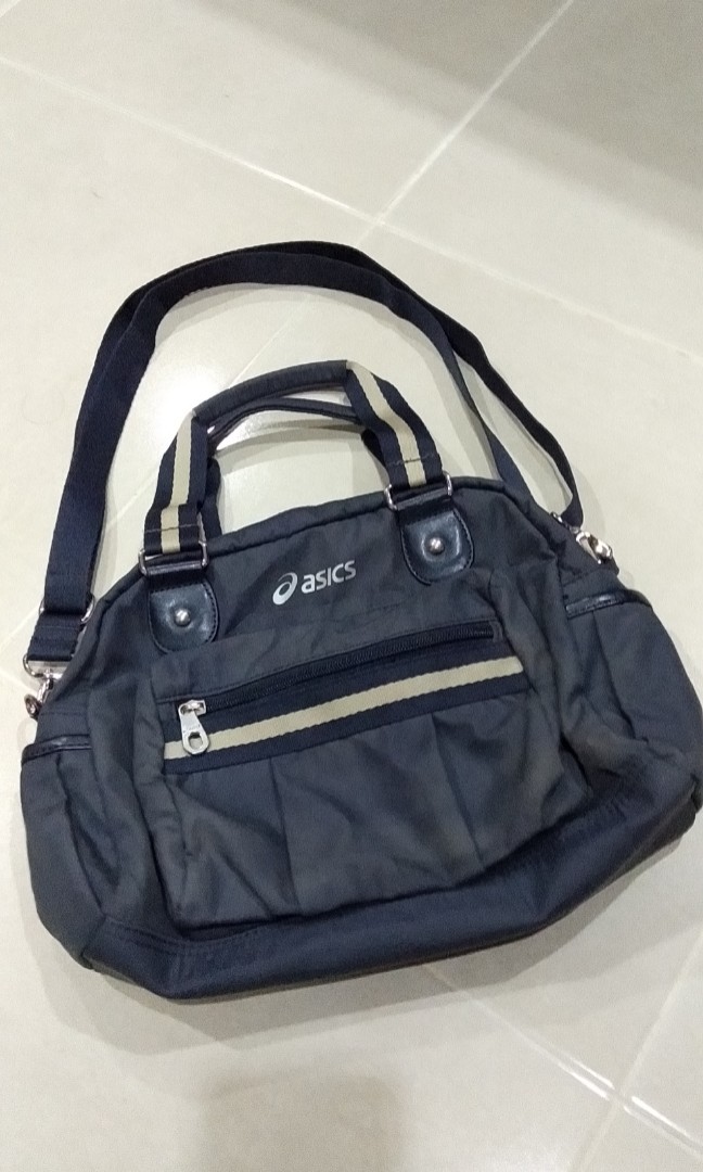 asics sling bag, Women's Fashion, Bags 