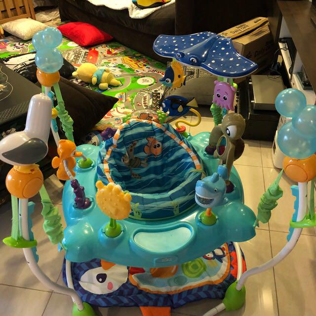 finding nemo sea of activities jumper