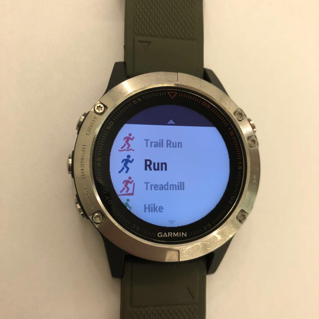 Garmin Fenix 5. Sliver bezel. Granite blue strap