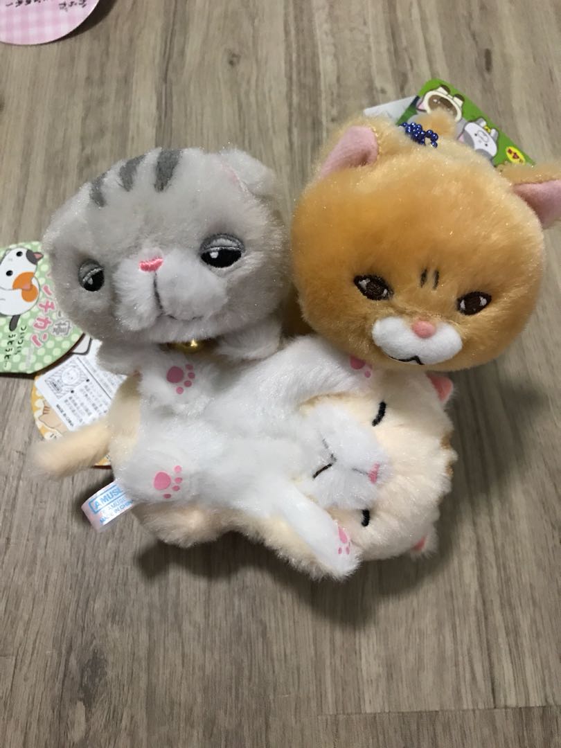 mini plush cats