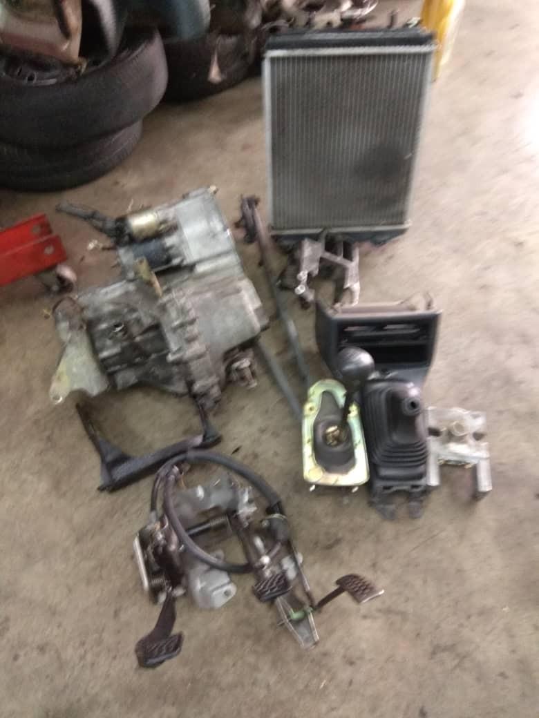 Kelisa / kenari 1.0 manual gearbox complete set, Everything Else