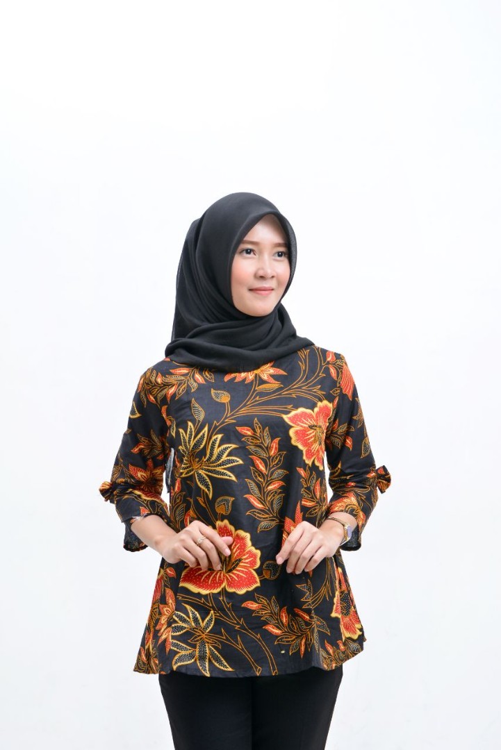 33 Populer Kemeja Batik  Wanita  Terbaru  2022 