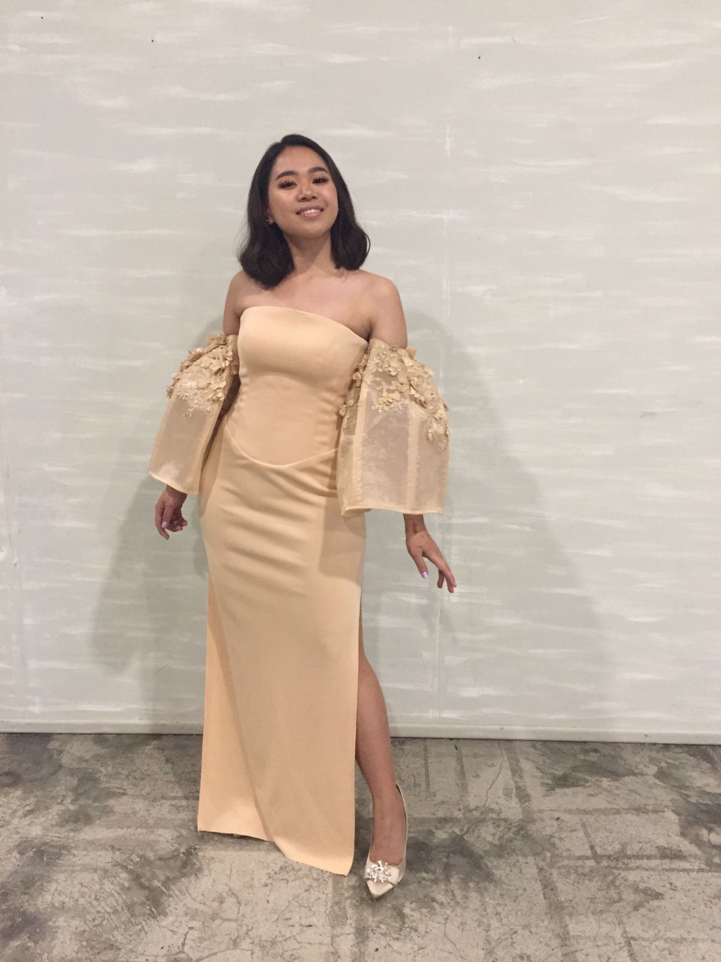 Modern maria hot sale clara gown