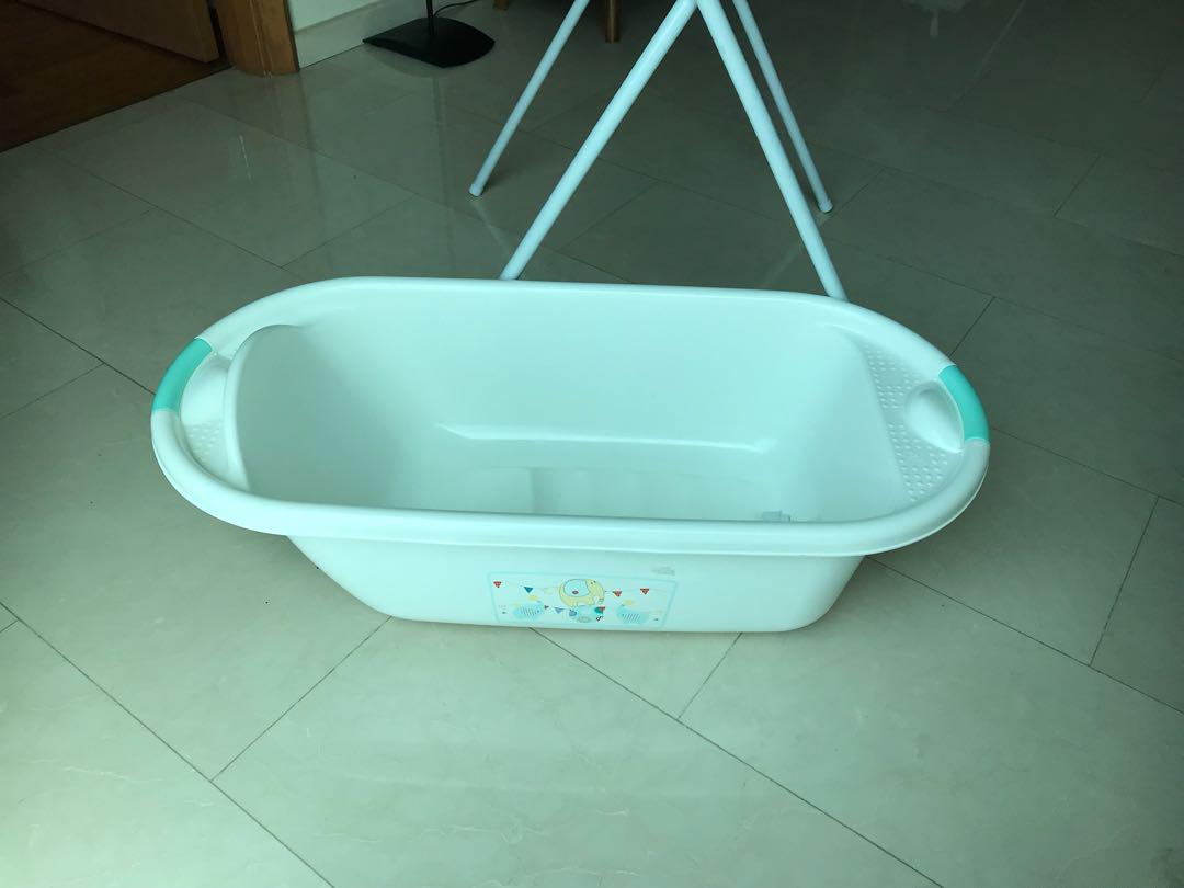 Mothercare Baby Bath Tub & Stand, Babies & Kids, Bathing & Changing