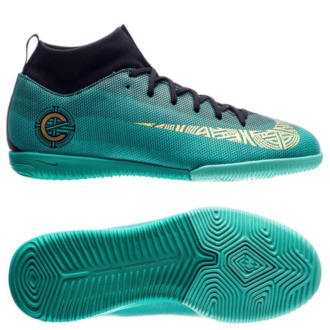 indoor soccer shoes