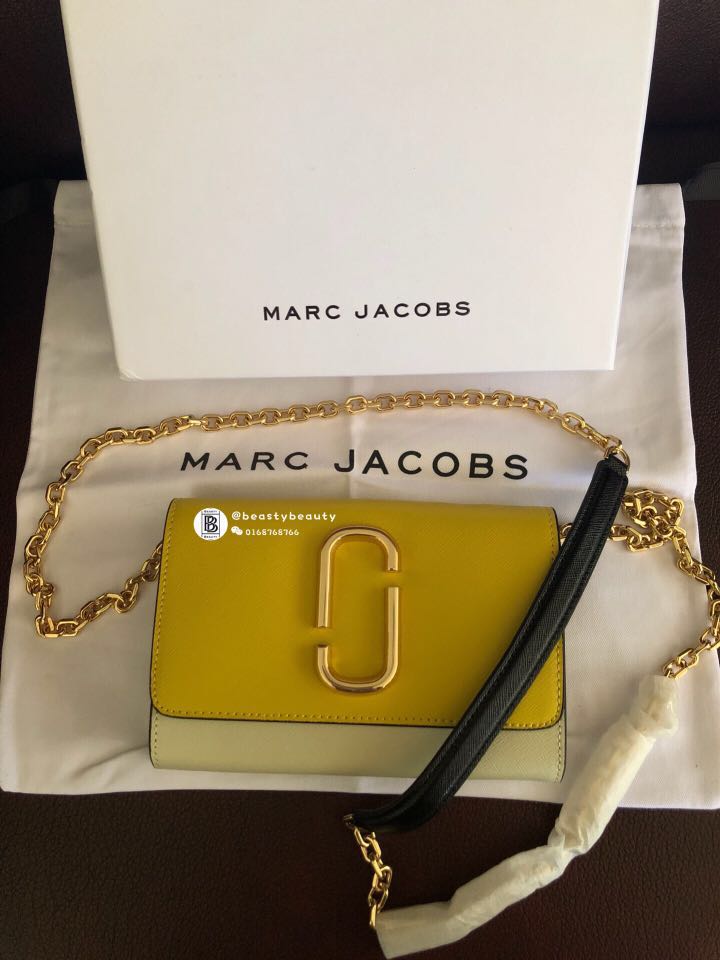 Marc jacobs yellow wallet discount